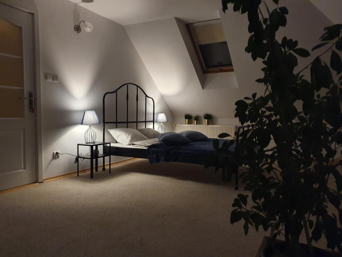 Mieszko Rooms Legionowo Bagian luar foto