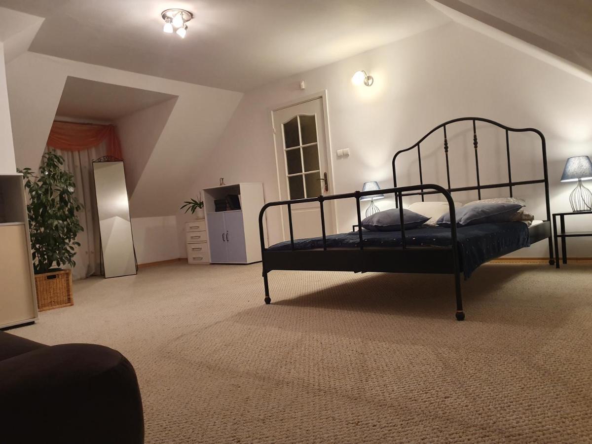 Mieszko Rooms Legionowo Bagian luar foto