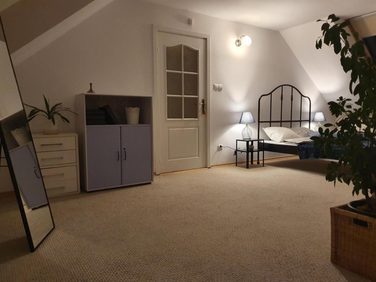Mieszko Rooms Legionowo Bagian luar foto