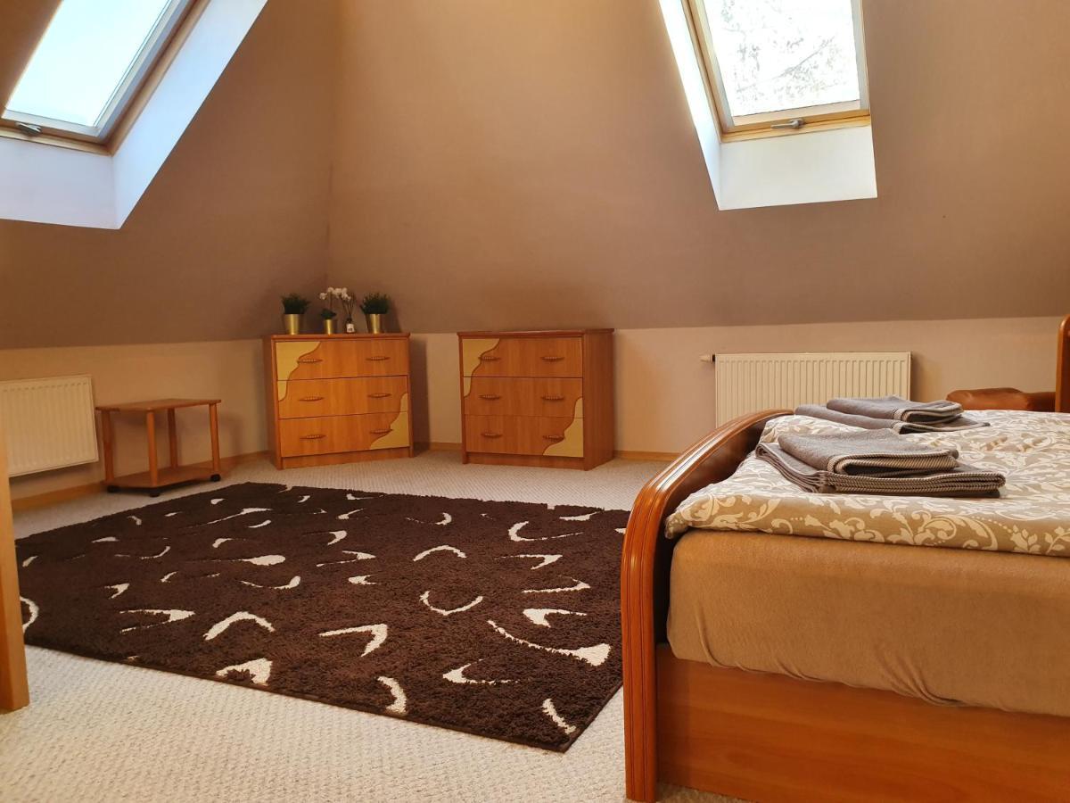 Mieszko Rooms Legionowo Bagian luar foto
